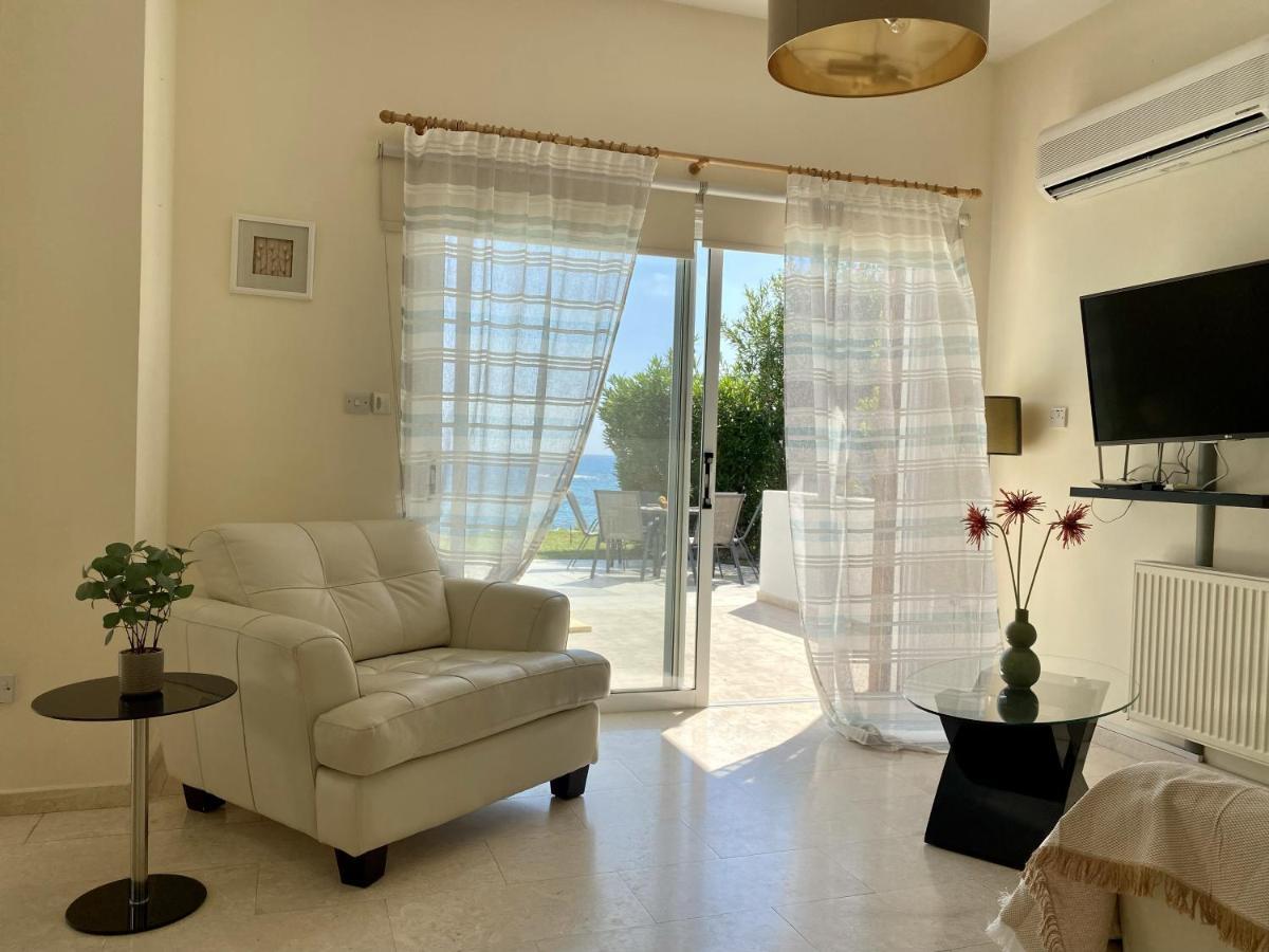 Amazing Front Line Villa In Coral Bay Пейя Экстерьер фото