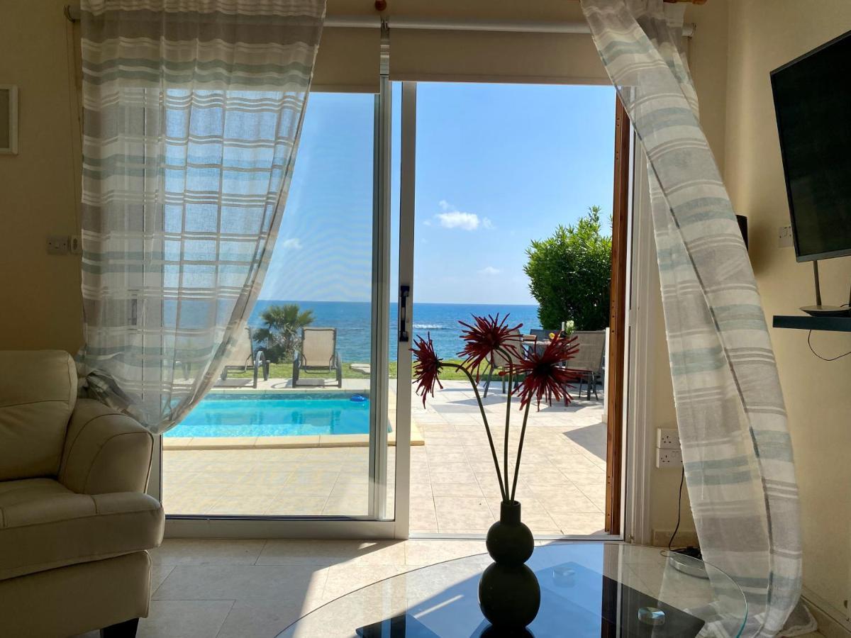 Amazing Front Line Villa In Coral Bay Пейя Экстерьер фото